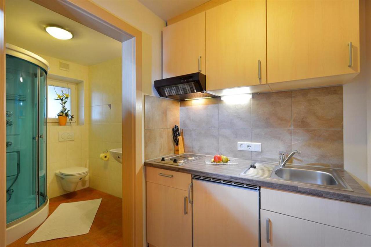 Apartment Ab *